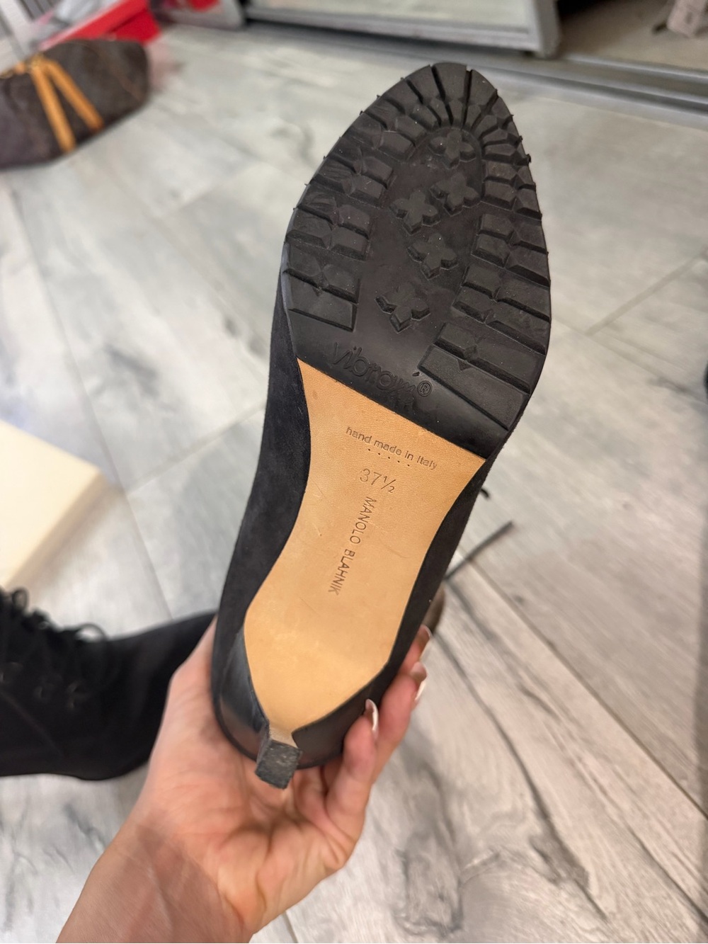 Manolo Blahnik grey with chinchilla fur - Picture 4 of 4